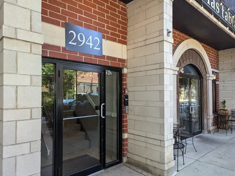 2942 North Lincoln Avenue Chicago IL 60657