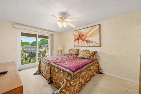 1328 Dove Court Mount Prospect IL 60056