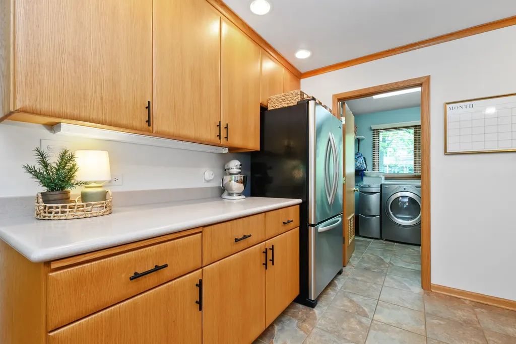 10050 West 145th Street Orland Park IL 60462