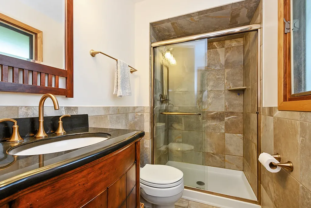 10050 West 145th Street Orland Park IL 60462