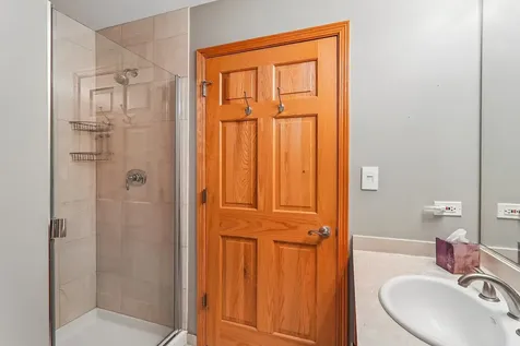 41 East 8th Street Chicago IL 60605