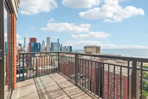 41 East 8th Street Chicago IL 60605