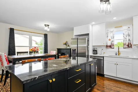 20137 South Rosewood Drive Frankfort IL 60423