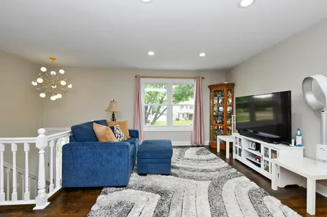 20137 South Rosewood Drive Frankfort IL 60423