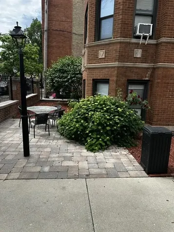 1614 North Harding Avenue Chicago IL 60647