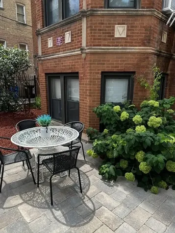 1614 North Harding Avenue Chicago IL 60647