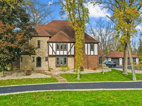 155 Helm Road Barrington IL 60010