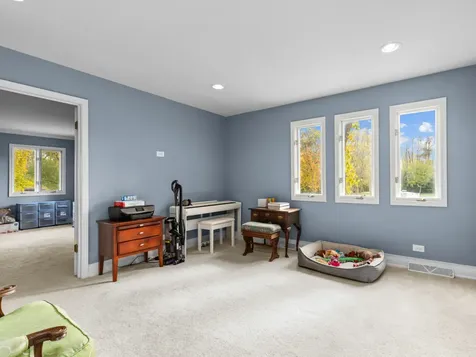 155 Helm Road Barrington IL 60010