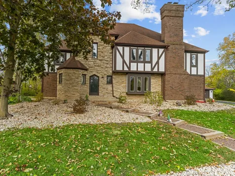 155 Helm Road Barrington IL 60010