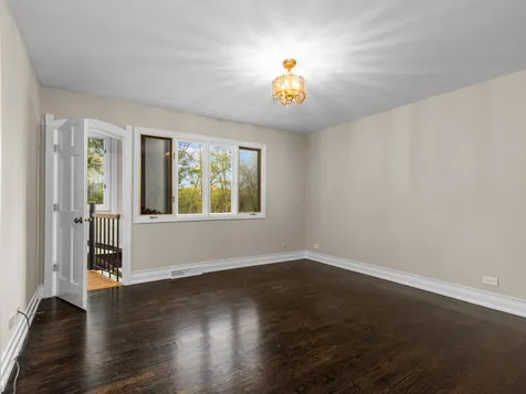 155 Helm Road Barrington IL 60010
