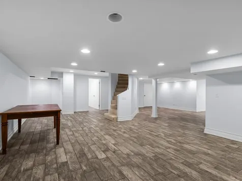 155 Helm Road Barrington IL 60010
