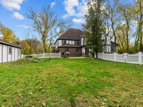 155 Helm Road Barrington IL 60010