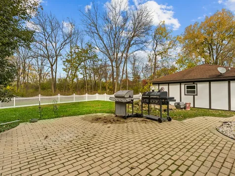 155 Helm Road Barrington IL 60010