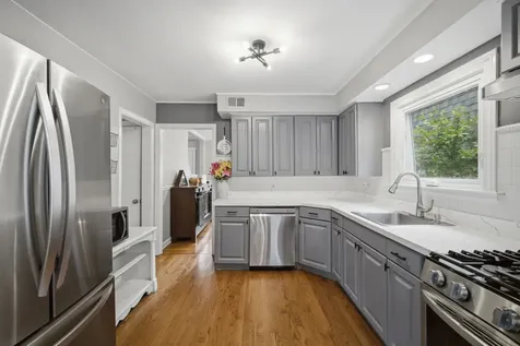 239 Nora Avenue Glenview IL 60025