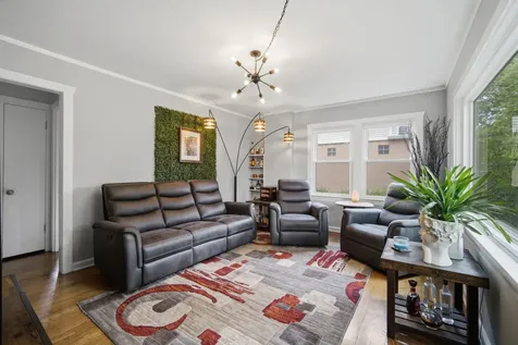 239 Nora Avenue Glenview IL 60025