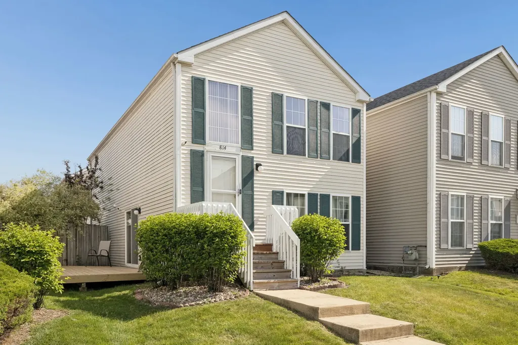 814 Symphony Drive Aurora IL 60504