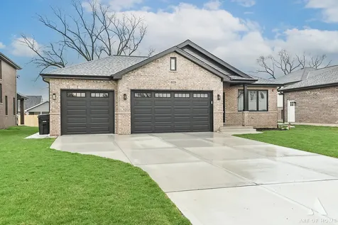 8039 South 85th Court Justice IL 60458