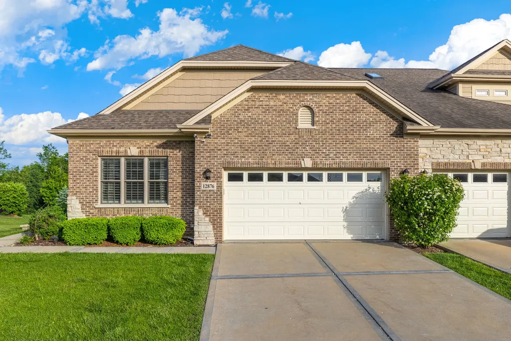 12876 Rosa Lane Lemont IL 60439