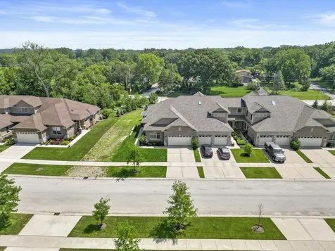 12876 Rosa Lane Lemont IL 60439