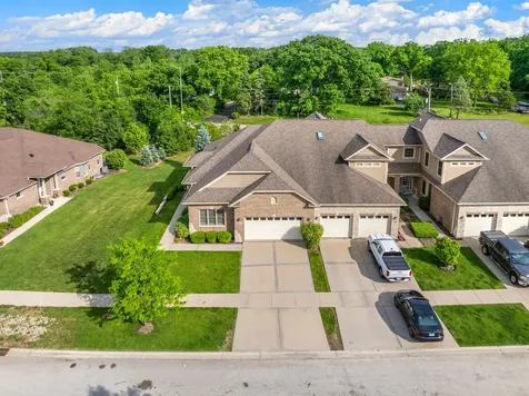 12876 Rosa Lane Lemont IL 60439