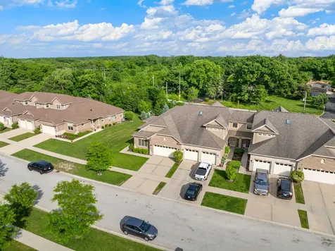 12876 Rosa Lane Lemont IL 60439