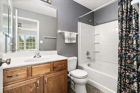 1243 Derry Lane Pingree Grove IL 60140