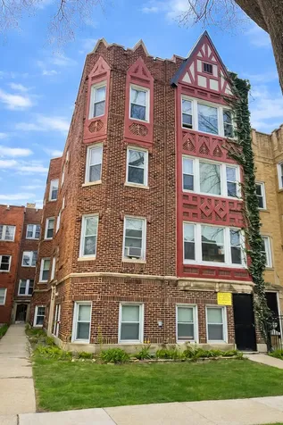 2044 West Farragut Avenue Chicago IL 60625