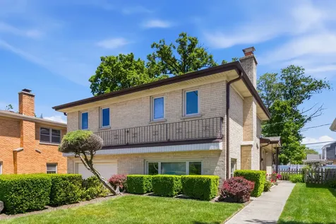 9523 Laramie Avenue Skokie IL 60077