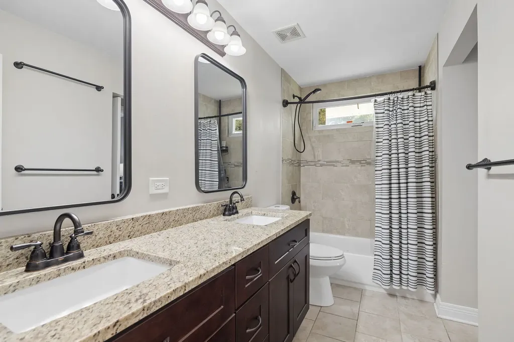 7025 Roberts Drive Woodridge IL 60517