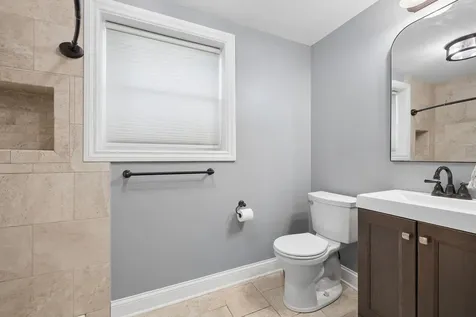 7025 Roberts Drive Woodridge IL 60517