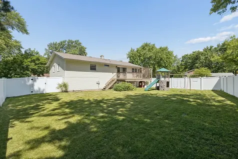 7025 Roberts Drive Woodridge IL 60517