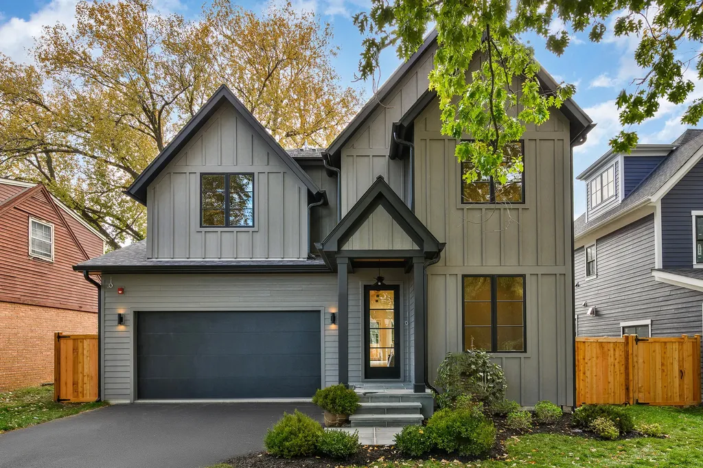 1917 Washington Avenue Wilmette IL 60091