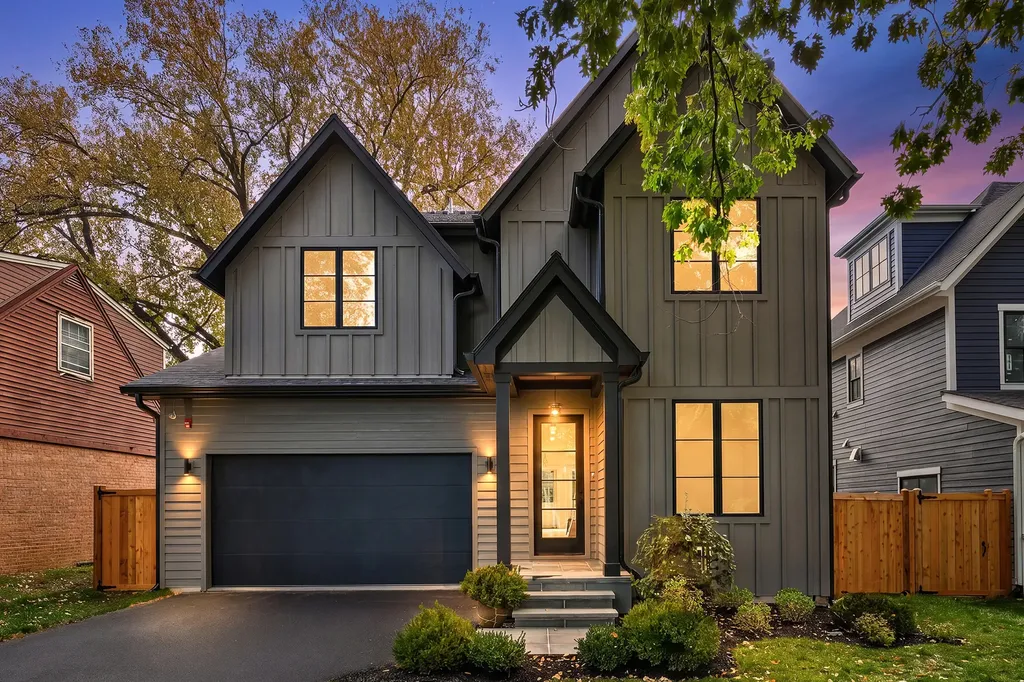 1917 Washington Avenue Wilmette IL 60091
