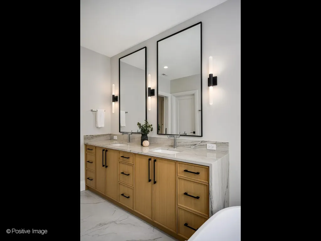 1917 Washington Avenue Wilmette IL 60091