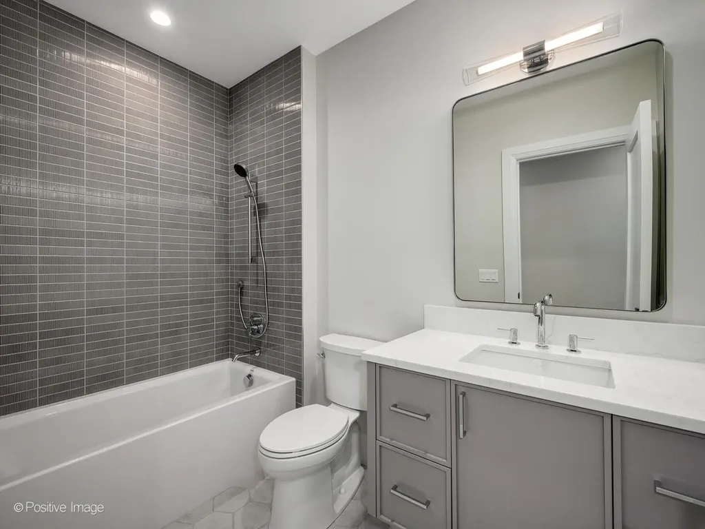 1917 Washington Avenue Wilmette IL 60091