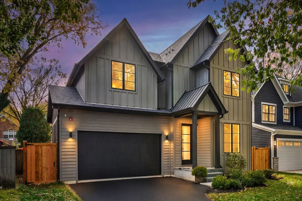 1917 Washington Avenue Wilmette IL 60091