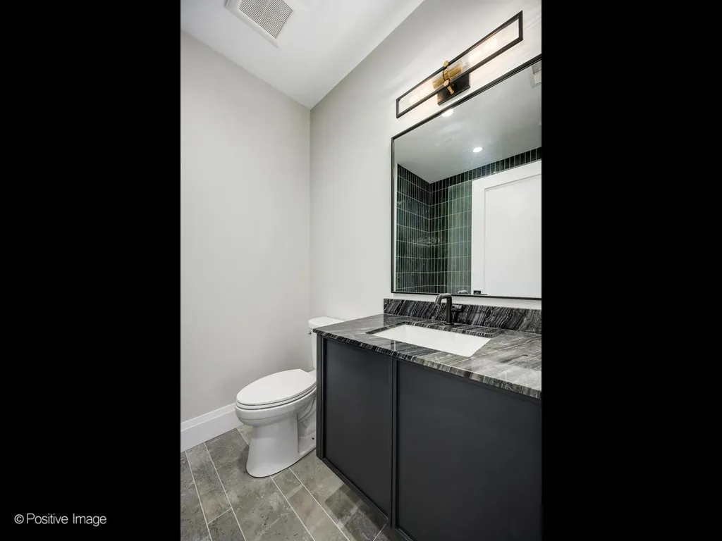 1917 Washington Avenue Wilmette IL 60091