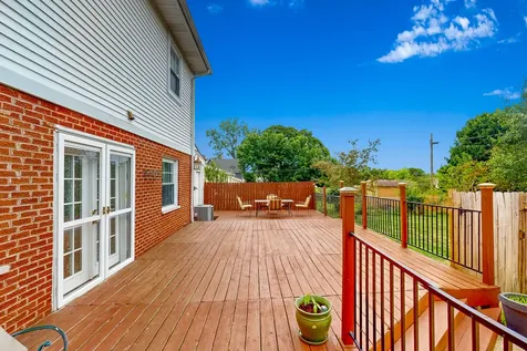 186 North Du Bois Avenue Elgin IL 60123
