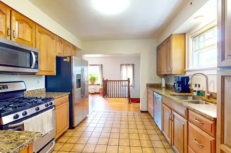 186 North Du Bois Avenue Elgin IL 60123