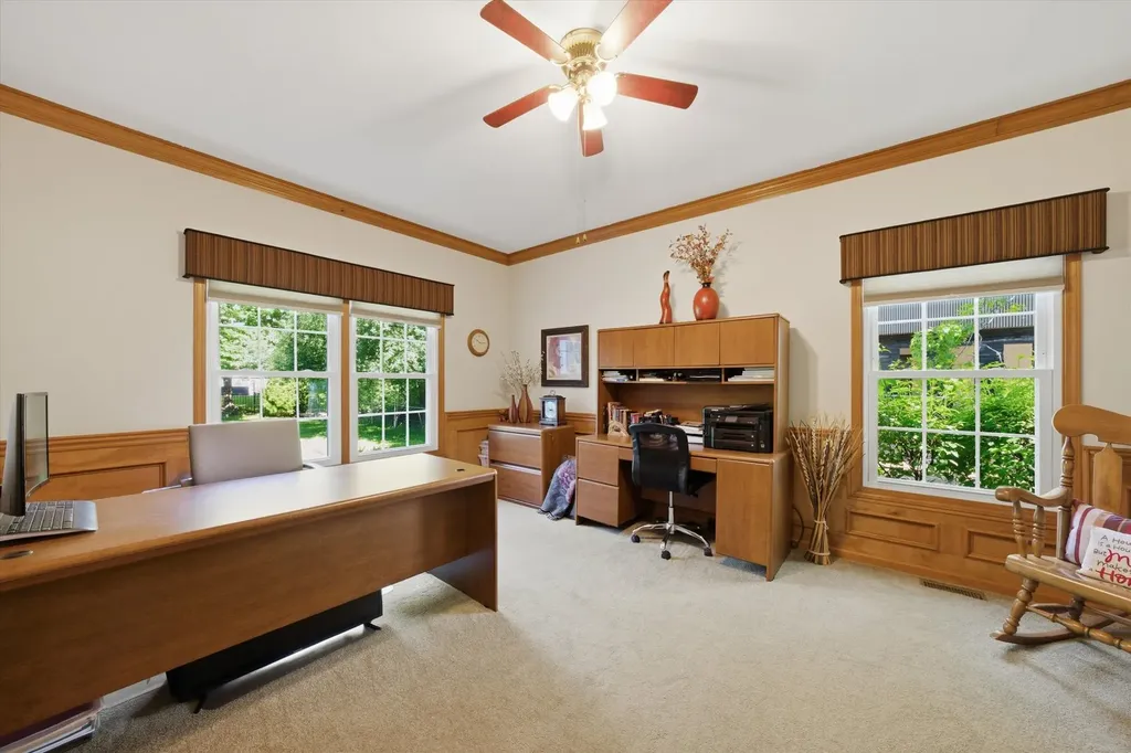 1592 Jeanel Lane Aurora IL 60502