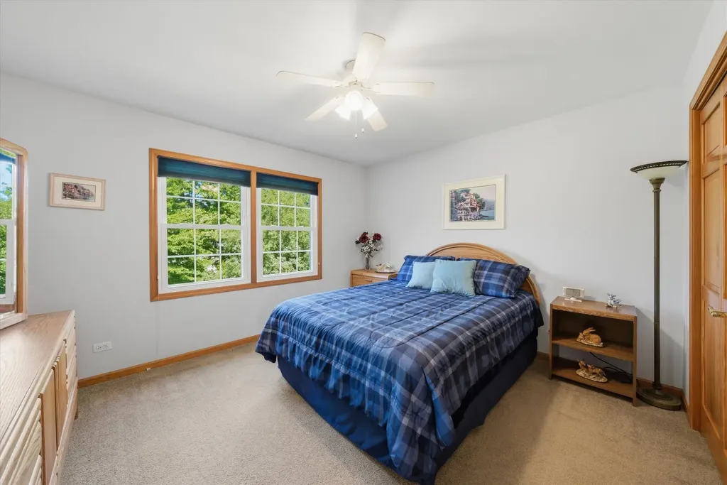 1592 Jeanel Lane Aurora IL 60502