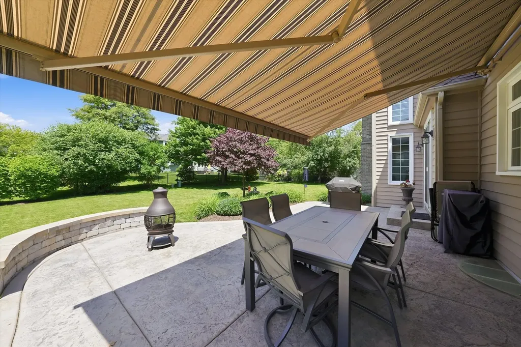 1592 Jeanel Lane Aurora IL 60502