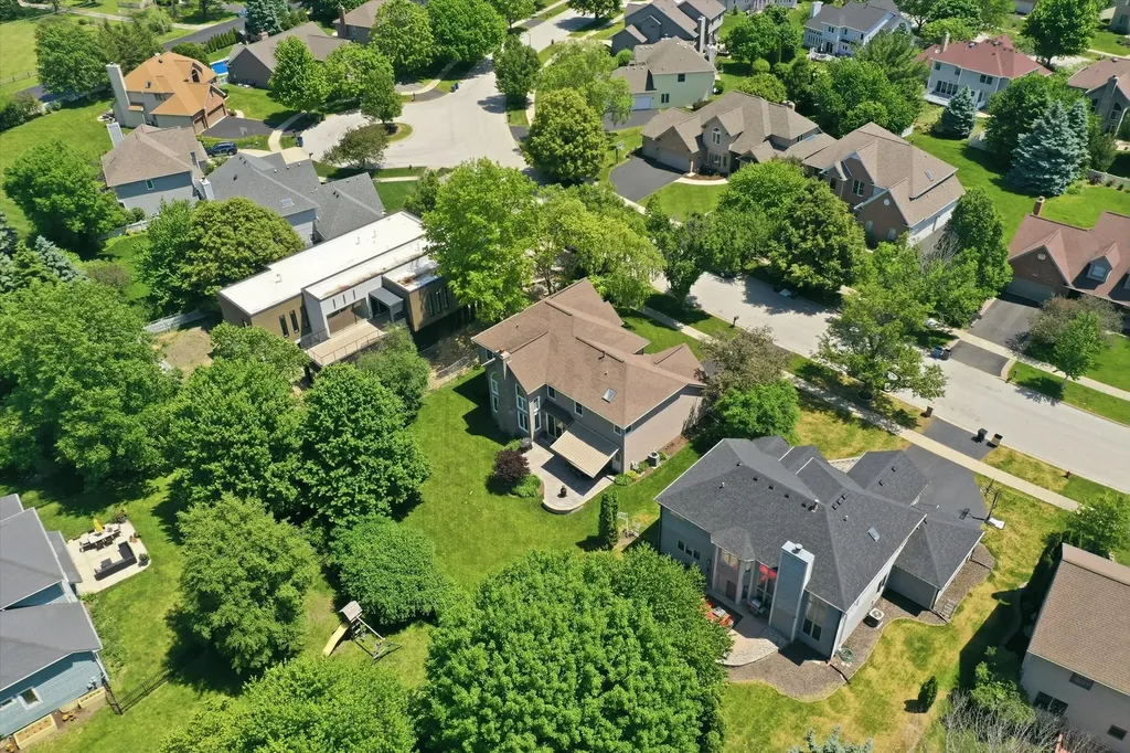 1592 Jeanel Lane Aurora IL 60502
