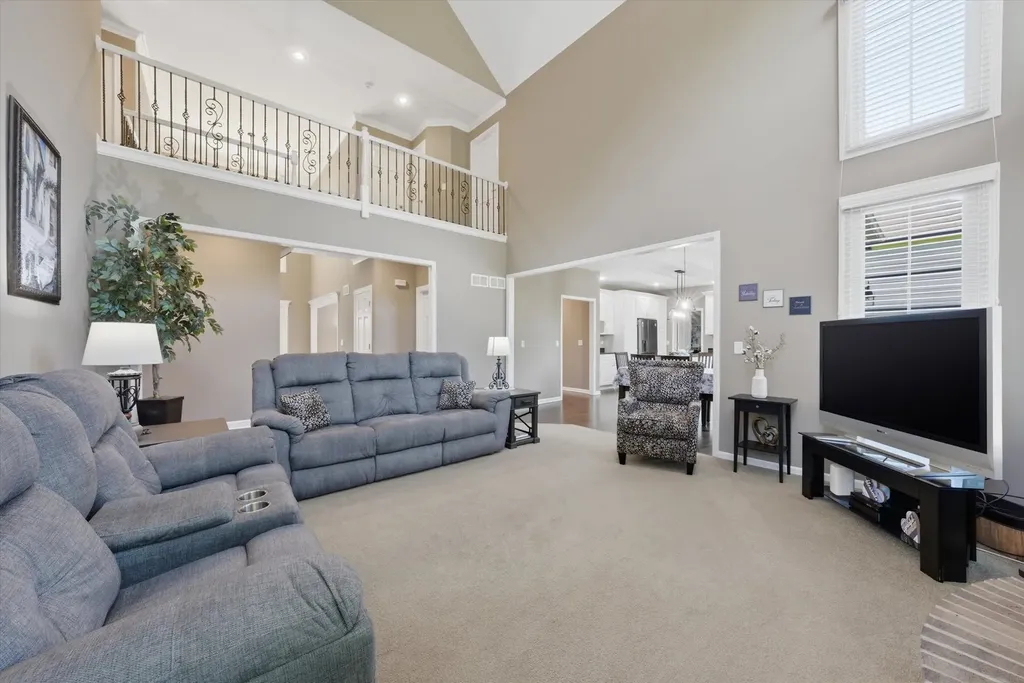 1592 Jeanel Lane Aurora IL 60502