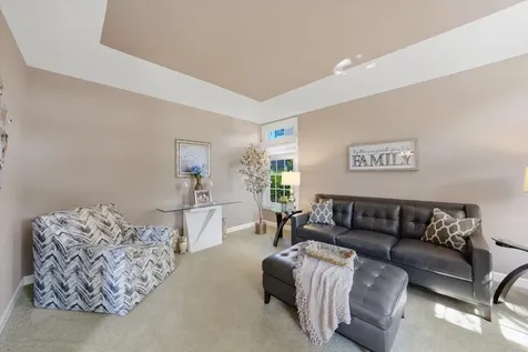 1592 Jeanel Lane Aurora IL 60502