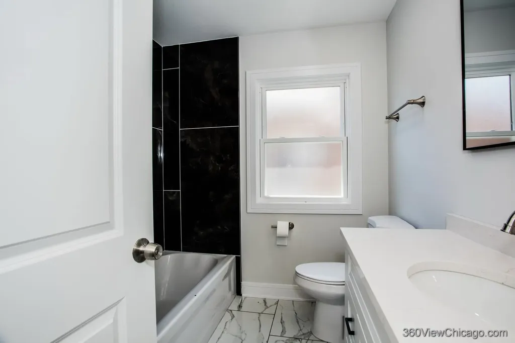 10601 South Peoria Street Chicago IL 60643