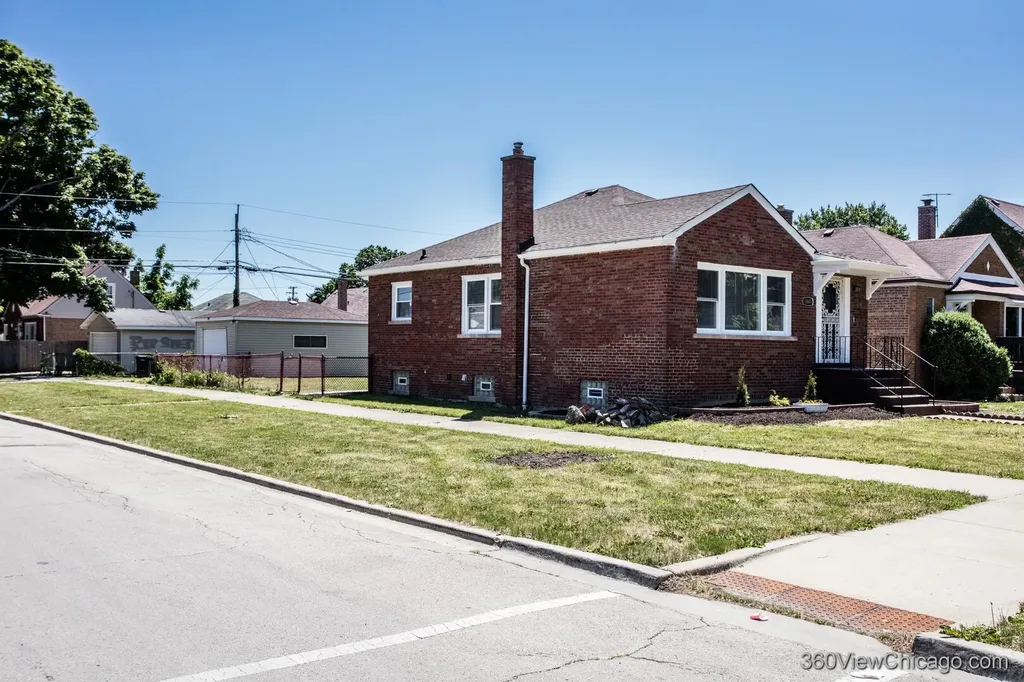 10601 South Peoria Street Chicago IL 60643