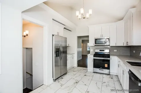 10601 South Peoria Street Chicago IL 60643
