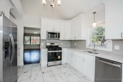 10601 South Peoria Street Chicago IL 60643