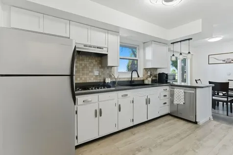 120 Terry Drive Sugar Grove IL 60554
